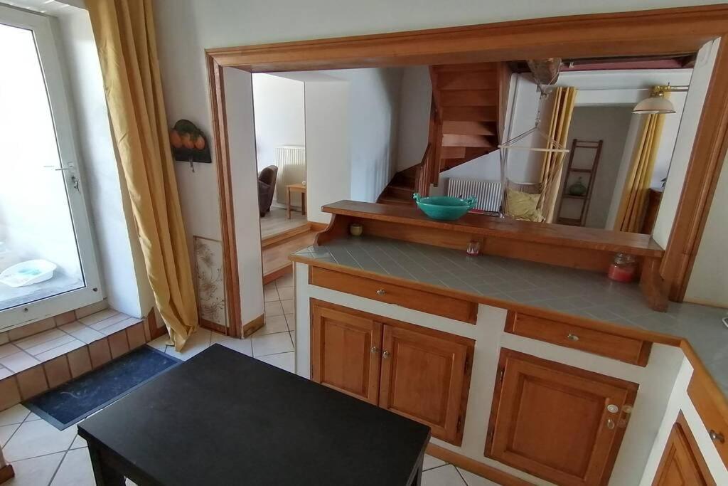 Maison chaleureuse et de détente avec piscine et spa Chassemy Extérieur photo