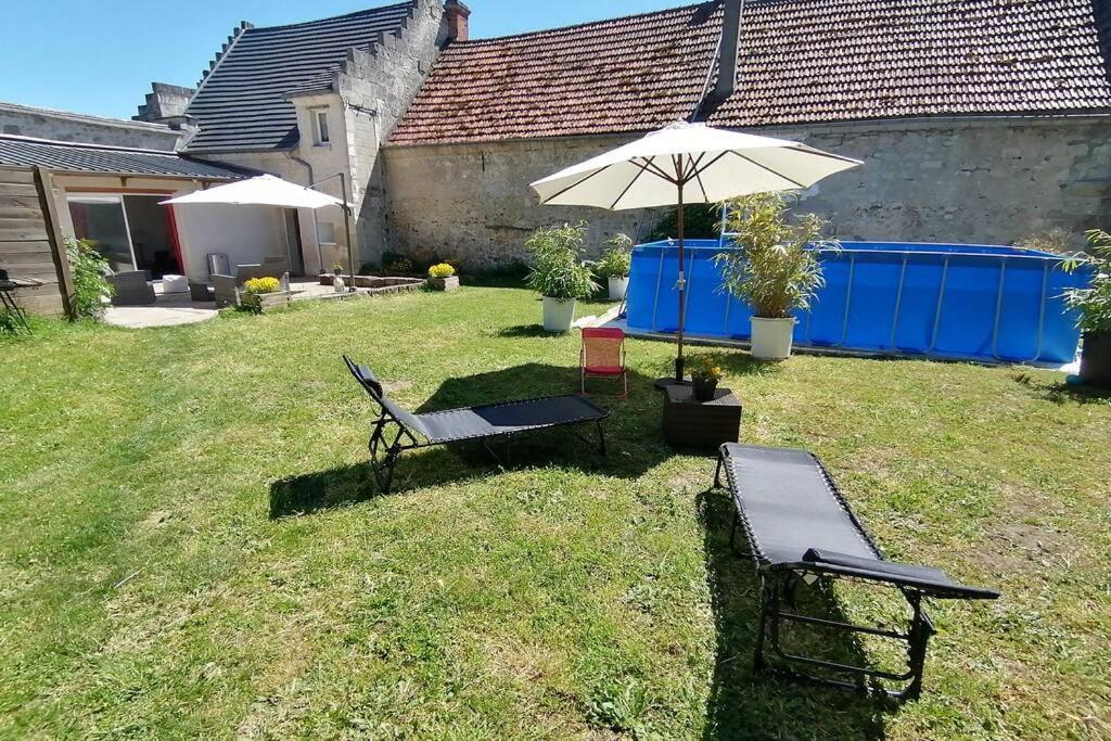 Maison chaleureuse et de détente avec piscine et spa Chassemy Extérieur photo